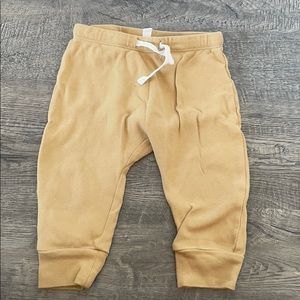 Gold Quincy Mae sweatpants